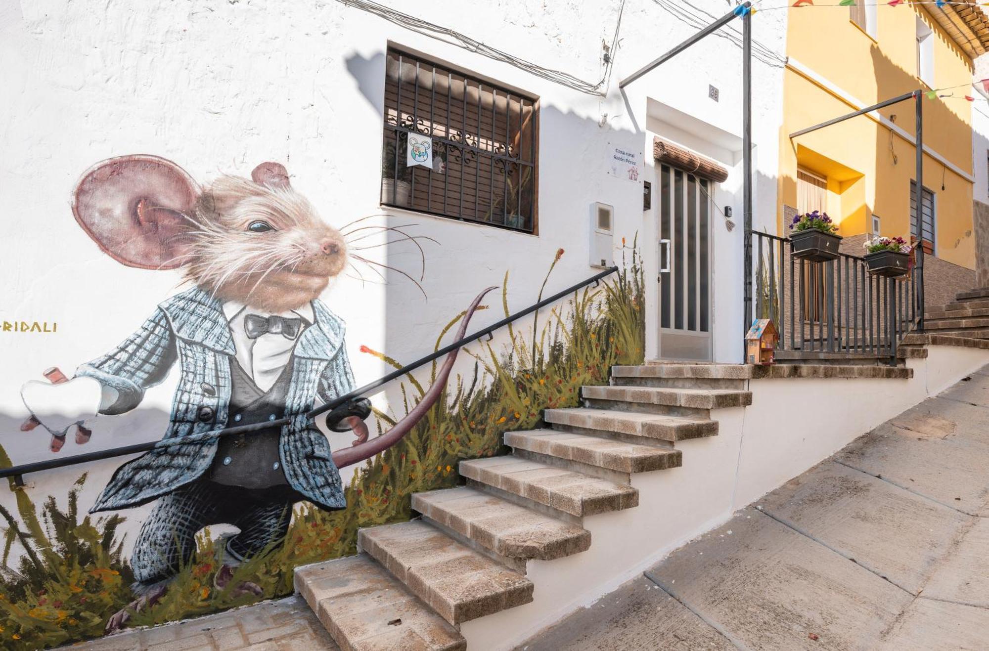 Casa Raton Perez Guest House Navarres ภายนอก รูปภาพ